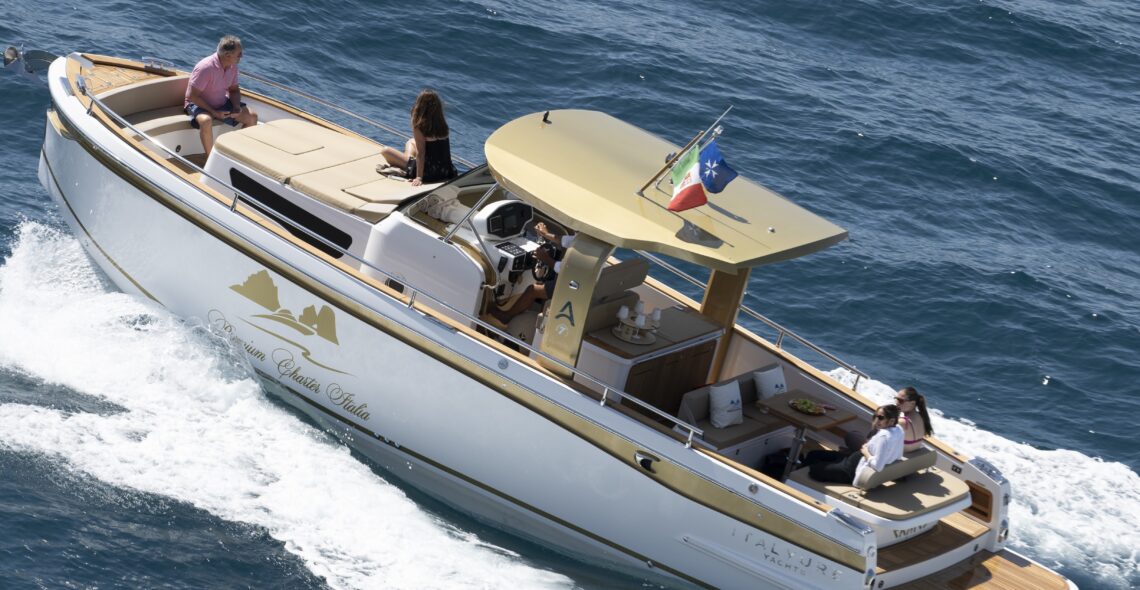 Capri private boat charter